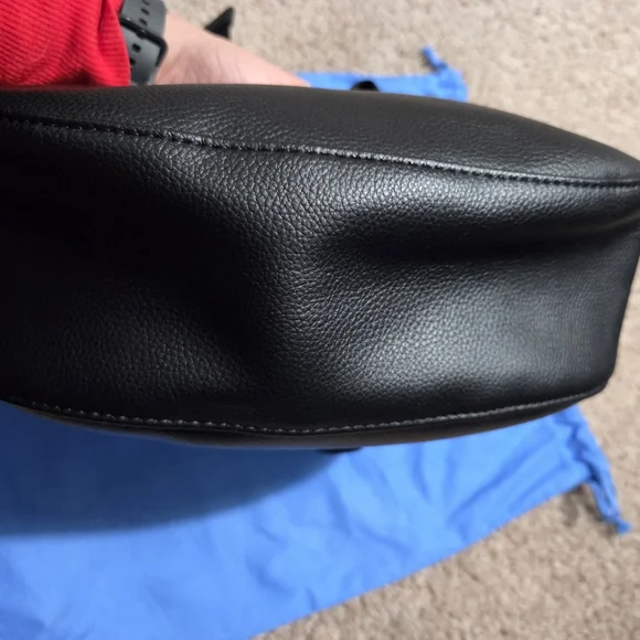 BAGGU Black Pebbled Leather Shoulder Bag - Picture 3 of 6